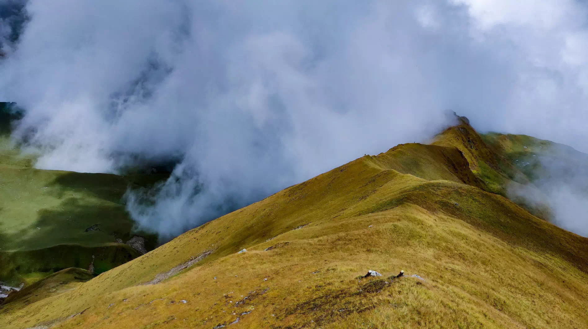 Dayara Gidara Bugyal Trek