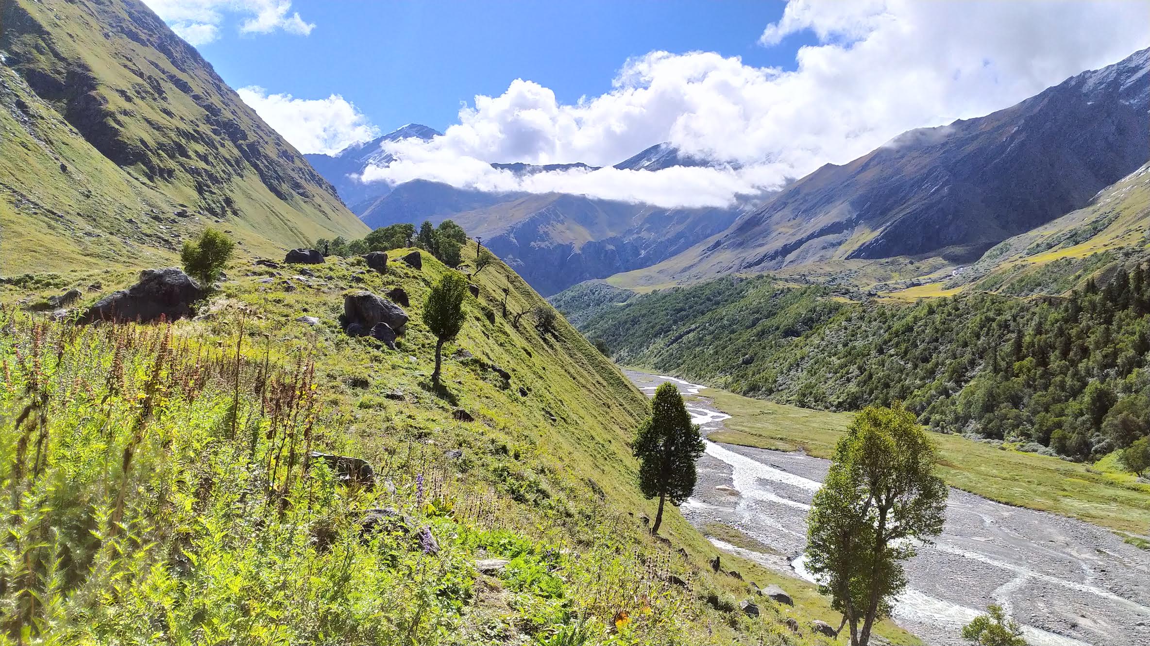 Bali Pass: A Visual Journey to a Heavenly Ascent