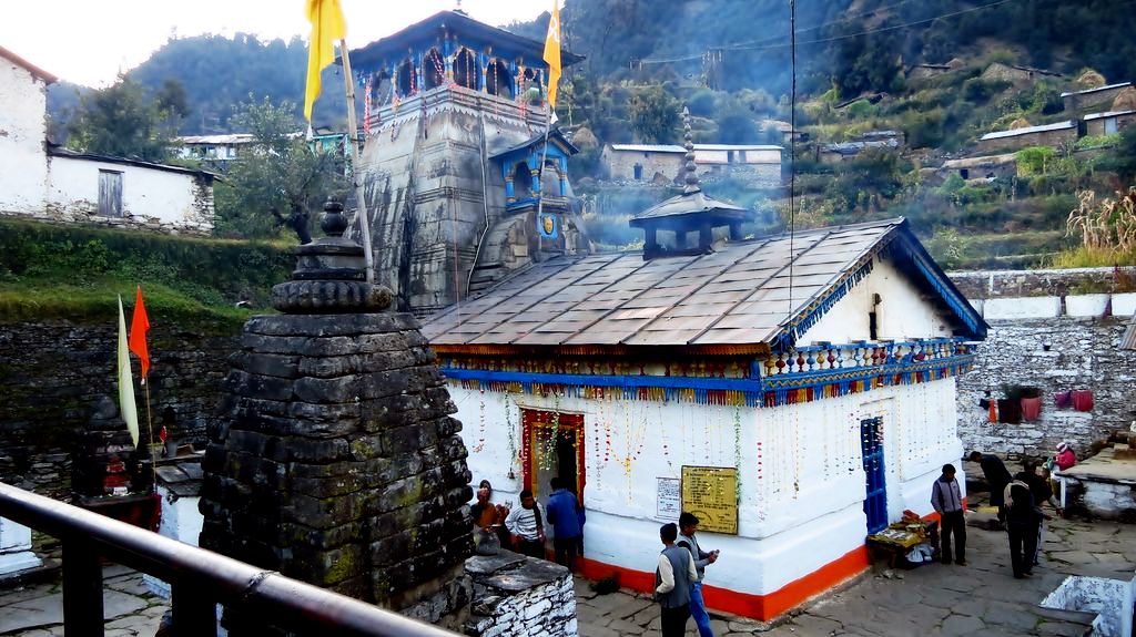 Triyuginarayan Temple Trek