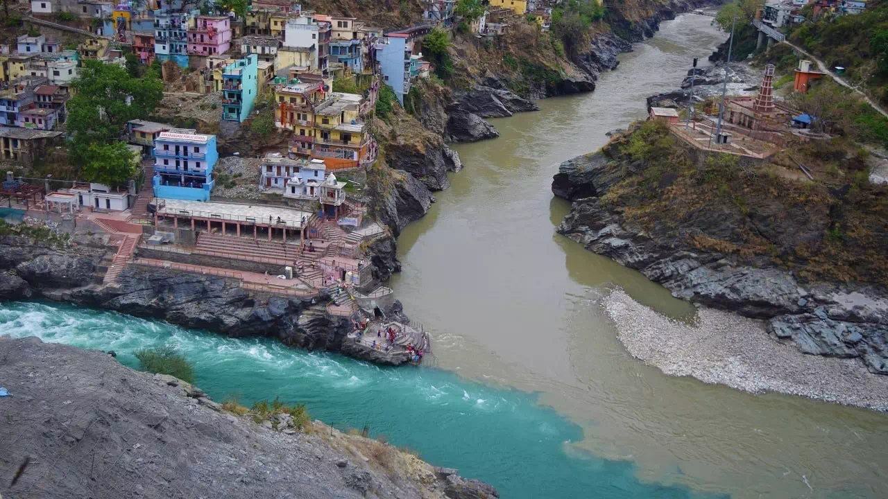 Gallery photo - Roopkund Lake 13