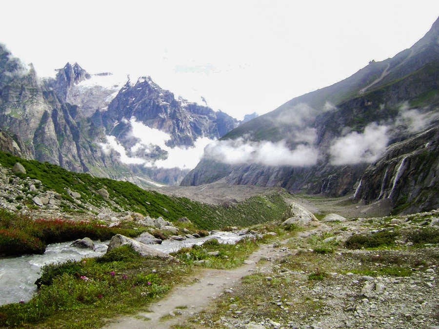 Gallery photo - Satopanth Lake Trek 3