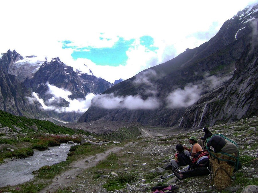 Gallery photo - Satopanth Lake Trek 9