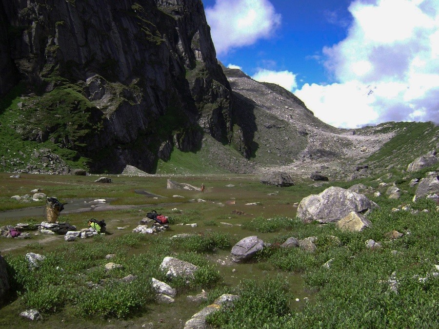 Gallery photo - Satopanth Lake Trek 12