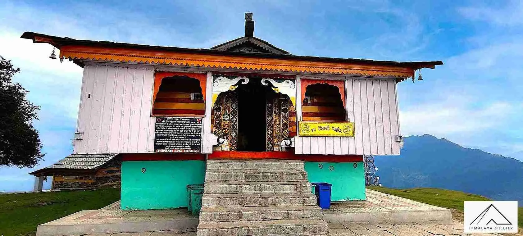 Bijli Mahadev Trek Temple