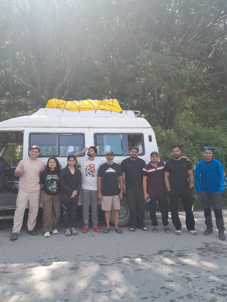 Trek Update! Our trek group to Har ki Dun moved forward to Sankri Base | All the treks of Uttarakhand opened