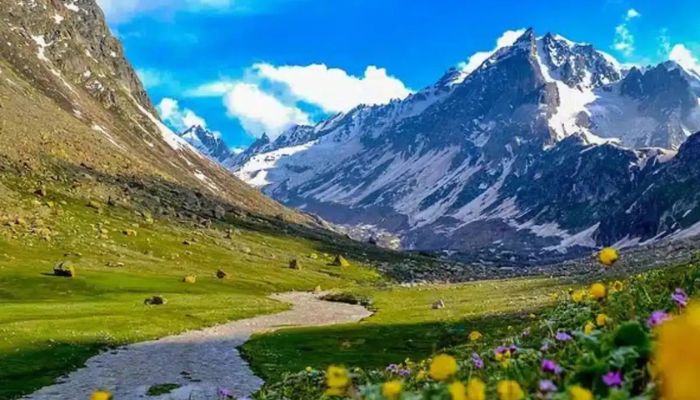 Best Time to Visit Hampta Pass Trek