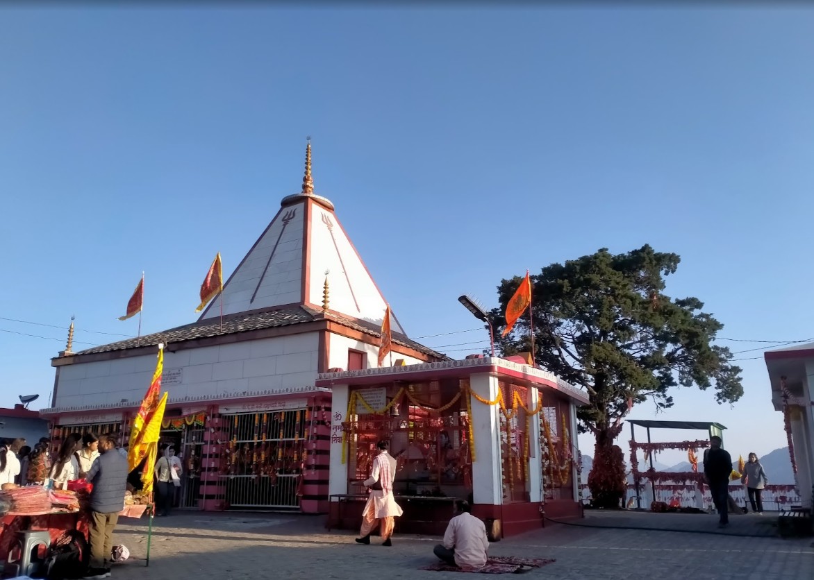 kunjapuri temple trek