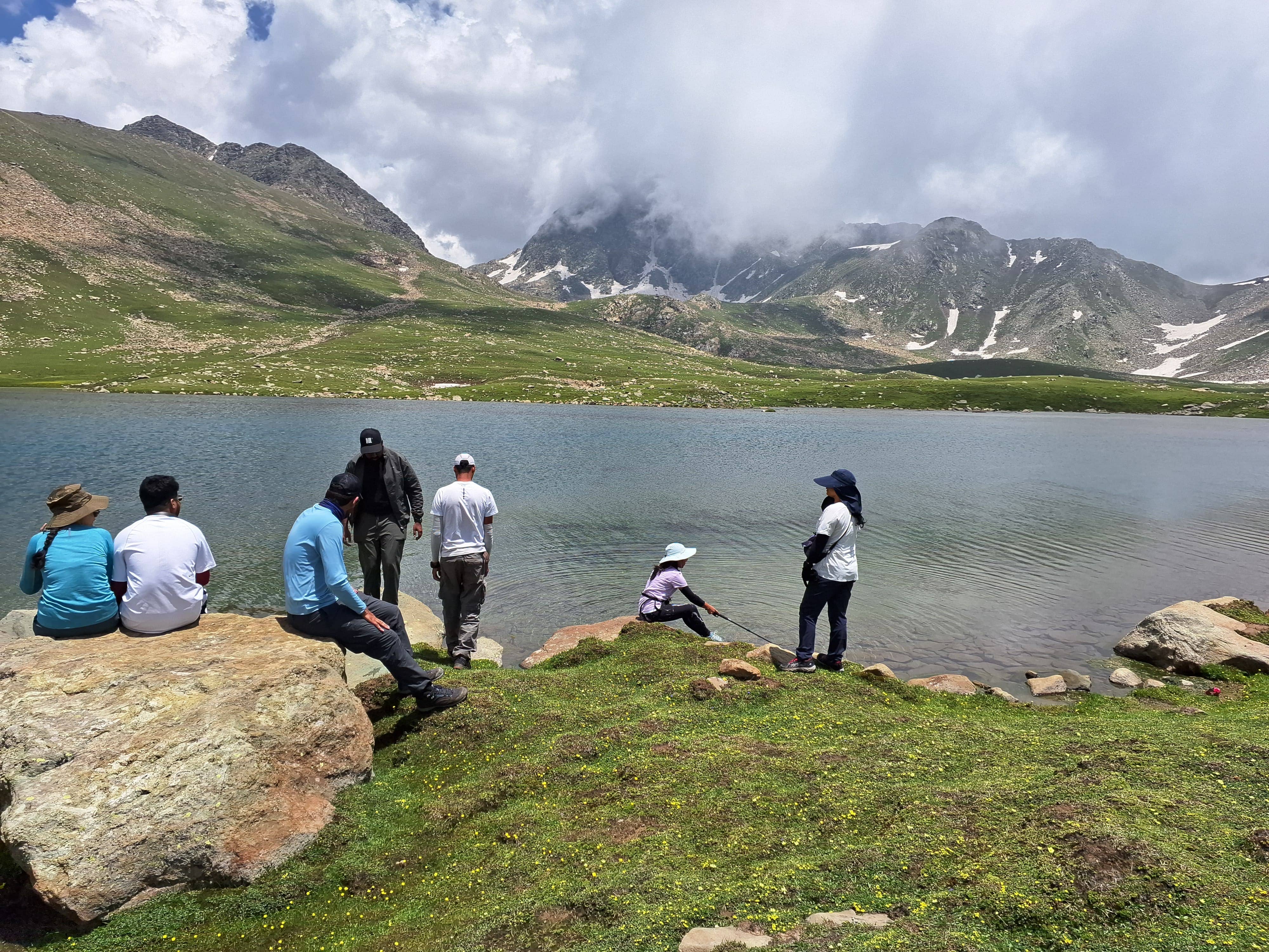 tarsar marsar lakes trek