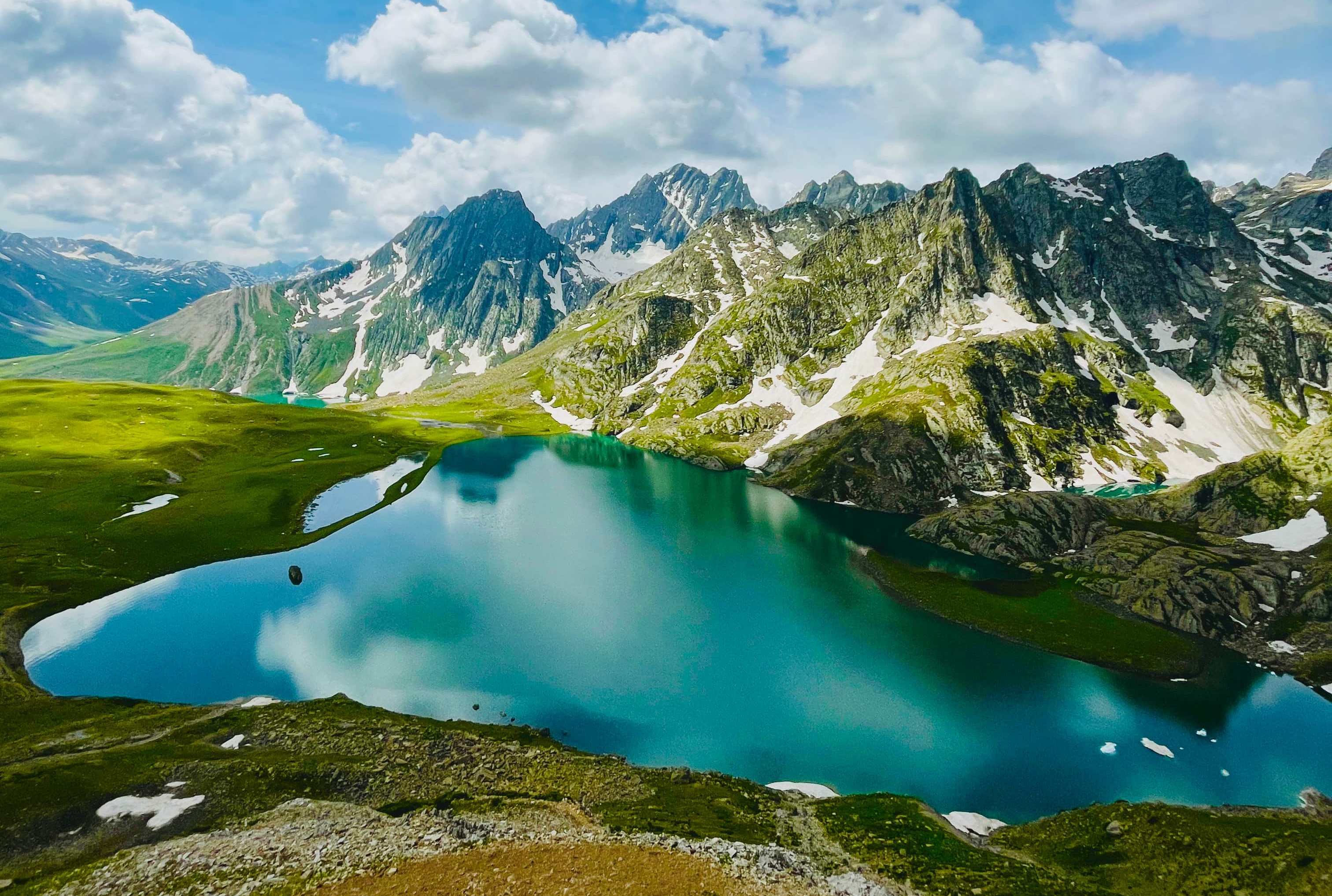 kishansar lake in kashmir