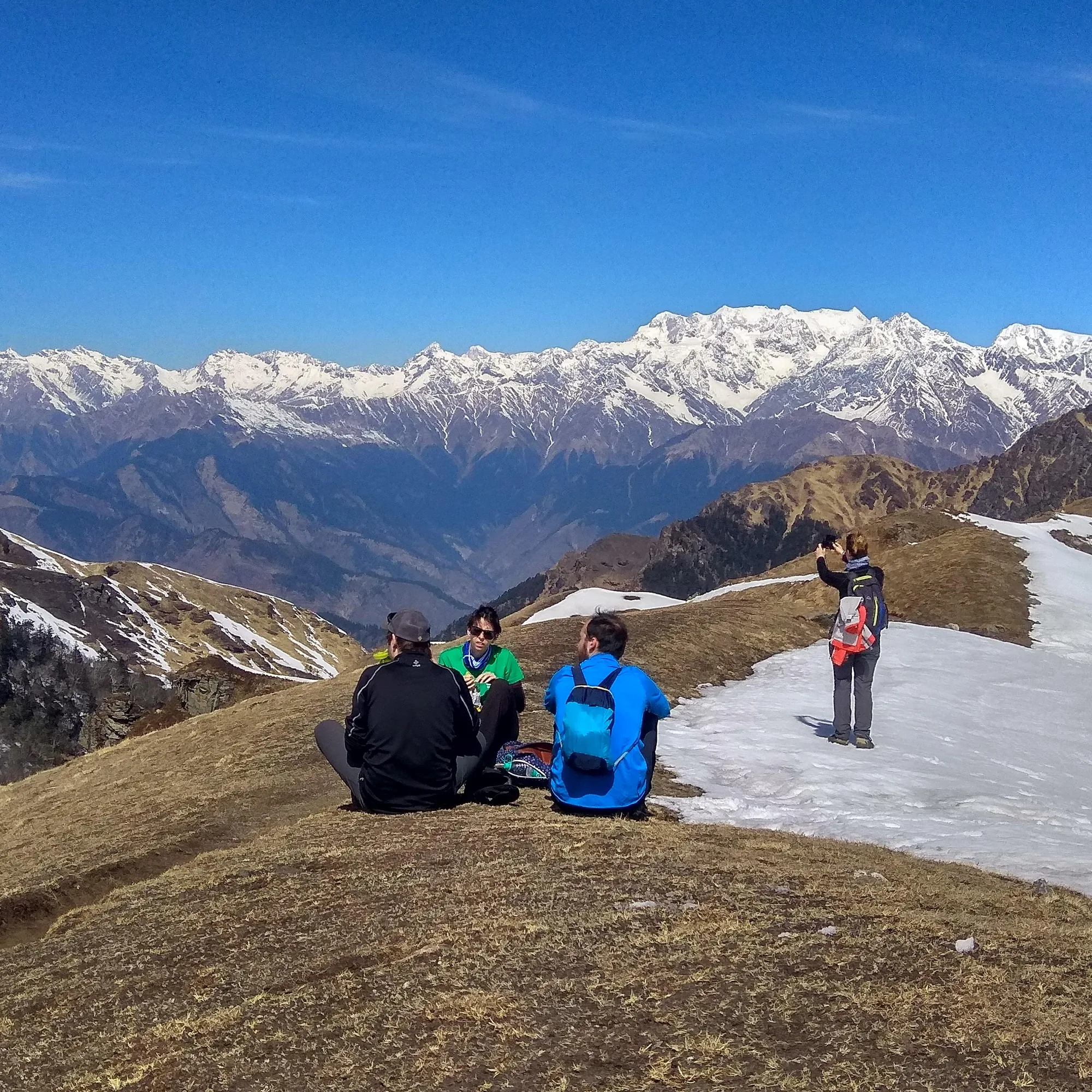 https://himalayashelter.com/