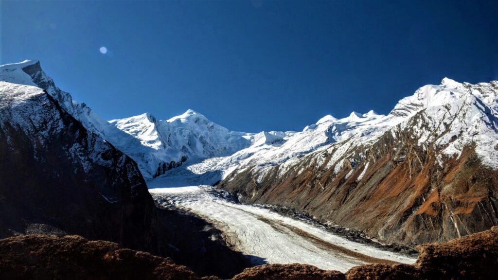 Glacier visible from Dhumdhar Kandi