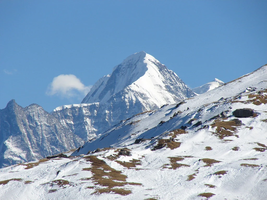 Gorson Bugyal Auli Snow Season in Uttarakhand