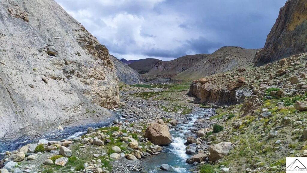 water stream in Markha Valley