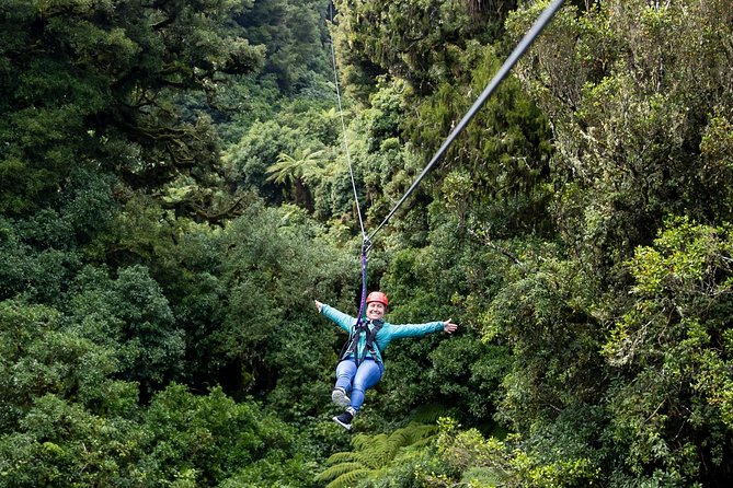 along with homestays in Sankri, it also provides Zipline Ride for visitors.