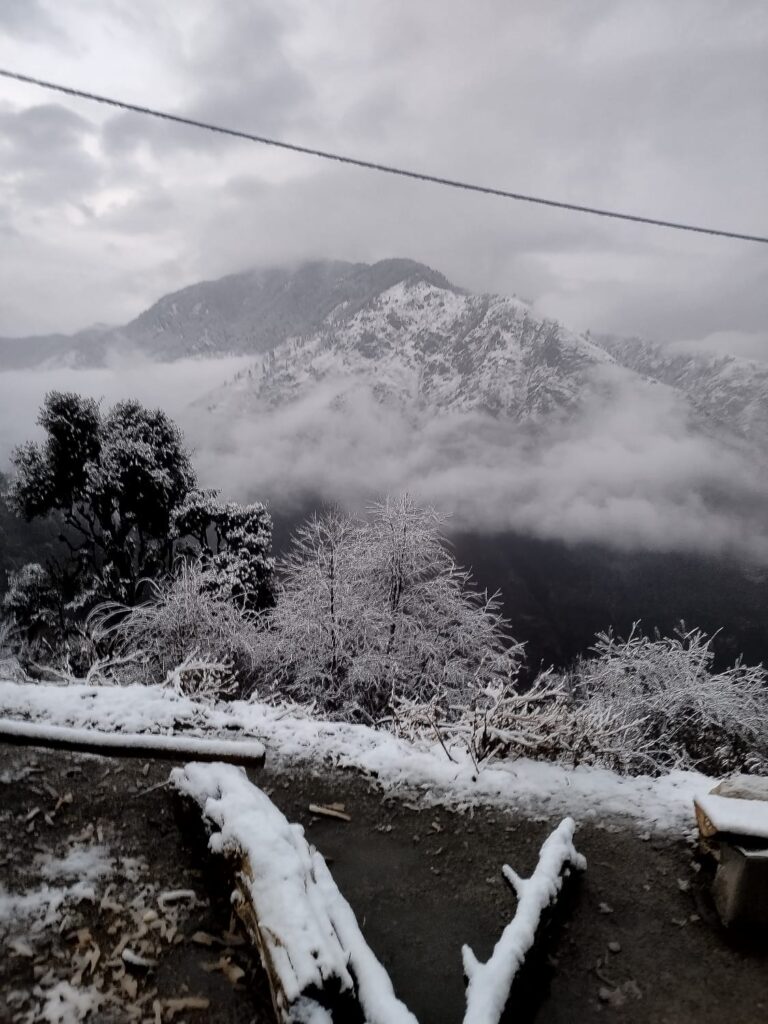 snow in sankri, Work from Mountain