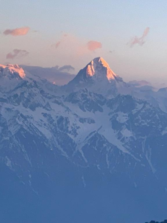 Pangarchulla Peak in early spring - Himalaya Shelter %