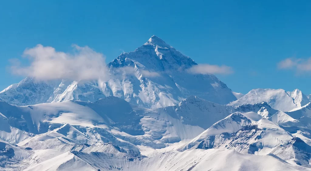 north face of mt everest, one of those mountains, which are great example of the birth of himalayas.