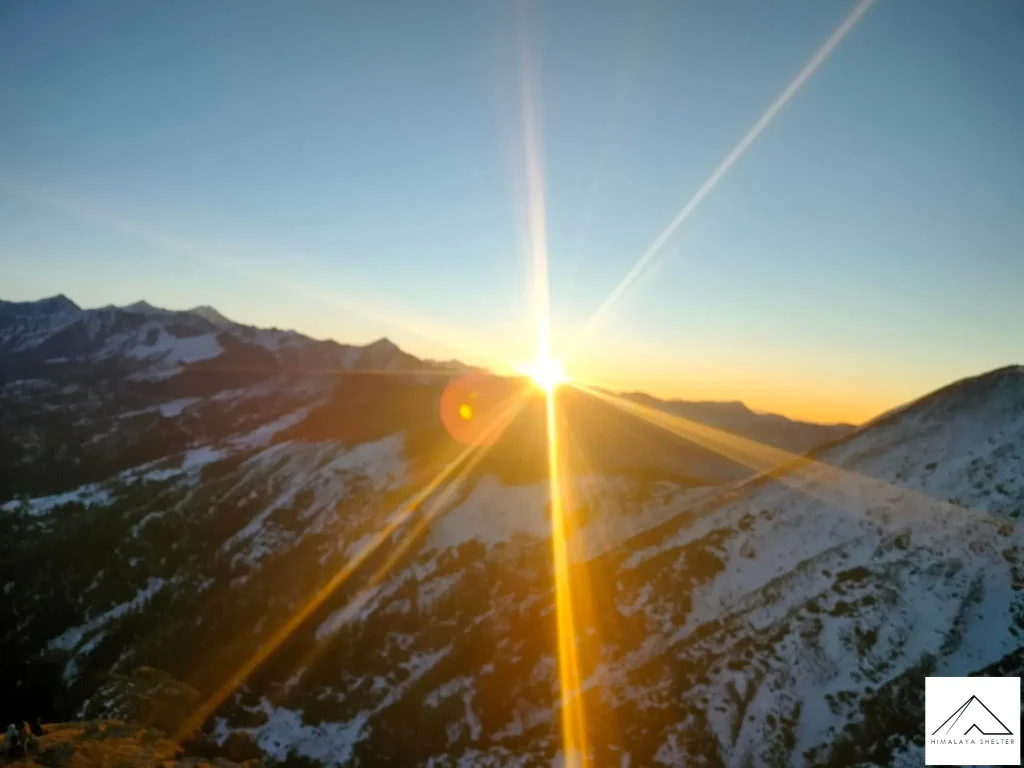 sunrise at the top of the Kedarkantha Peak